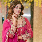Women’s Chanderi Silk Embroidered Kurta Set